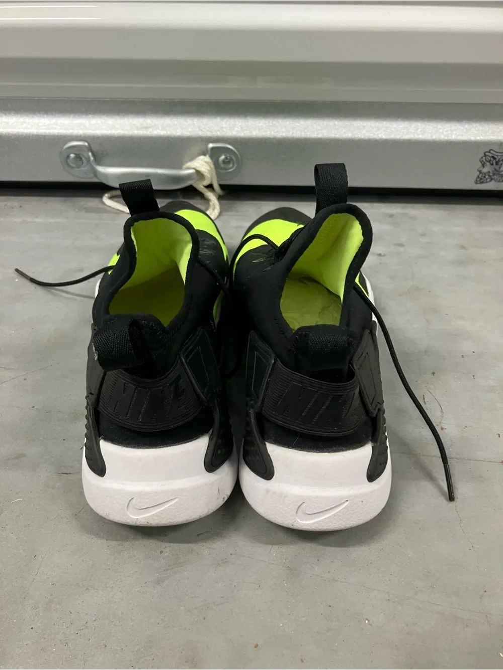 AIR HUARACHE DRIFT 'BLACK VOLT' Boys 7